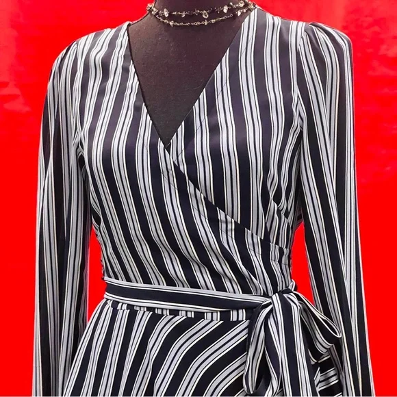 Ann Taylor LOFT Navy Blue Stripe Long Sleeve Wrap Blouse XXS - Picture 3 of 6